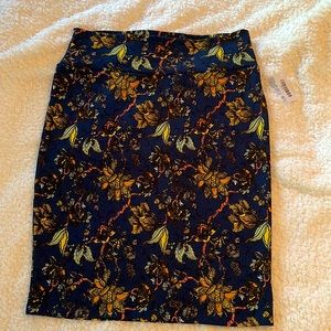 LuLaRoe Cassie pencil skirt size Large. New With Tags. Never worn.